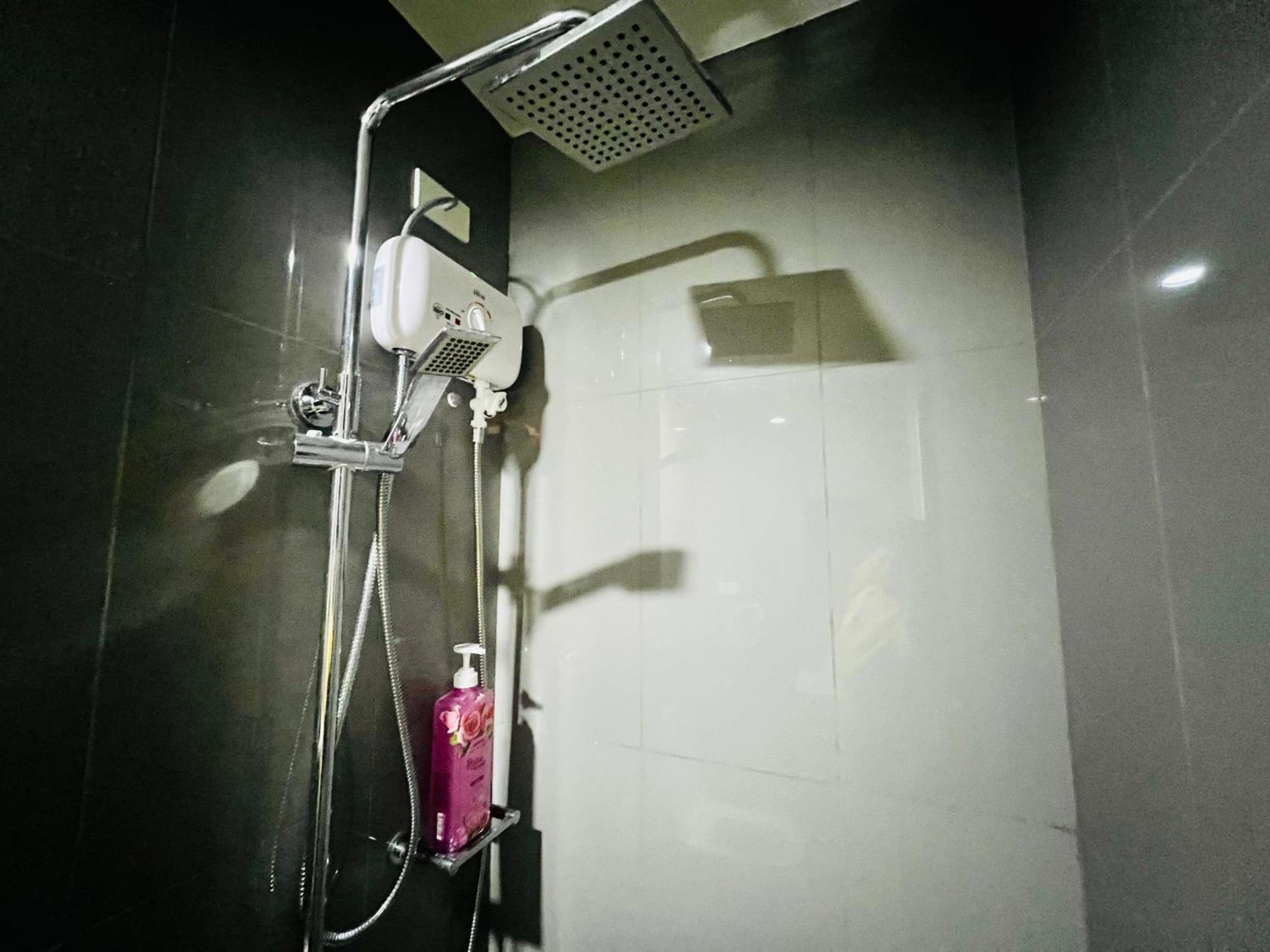 Air Residence Makati Manila Exterior photo